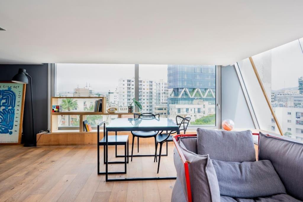 The Loft Penthouse In The Heart Of Center Apartment *